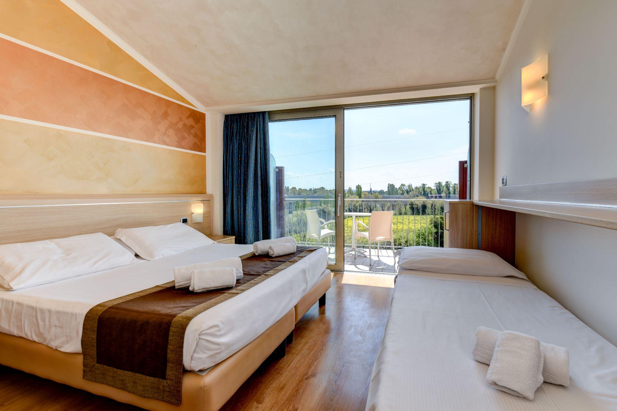 Hotel Rivus Peschiera del Garda Exterior foto